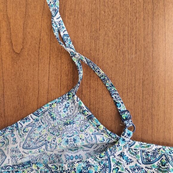 Faded Glory XL (16/18) spaghetti strap tank top. Blue/green patterned rank top - Picture 4 of 5